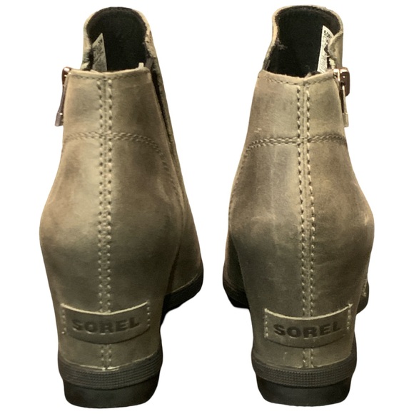 Sorel Joan of Arctic Boots Women's 7.5 Gray Nubuck Zip Lug Hidden Wedge Booties - Picture 2 of 5